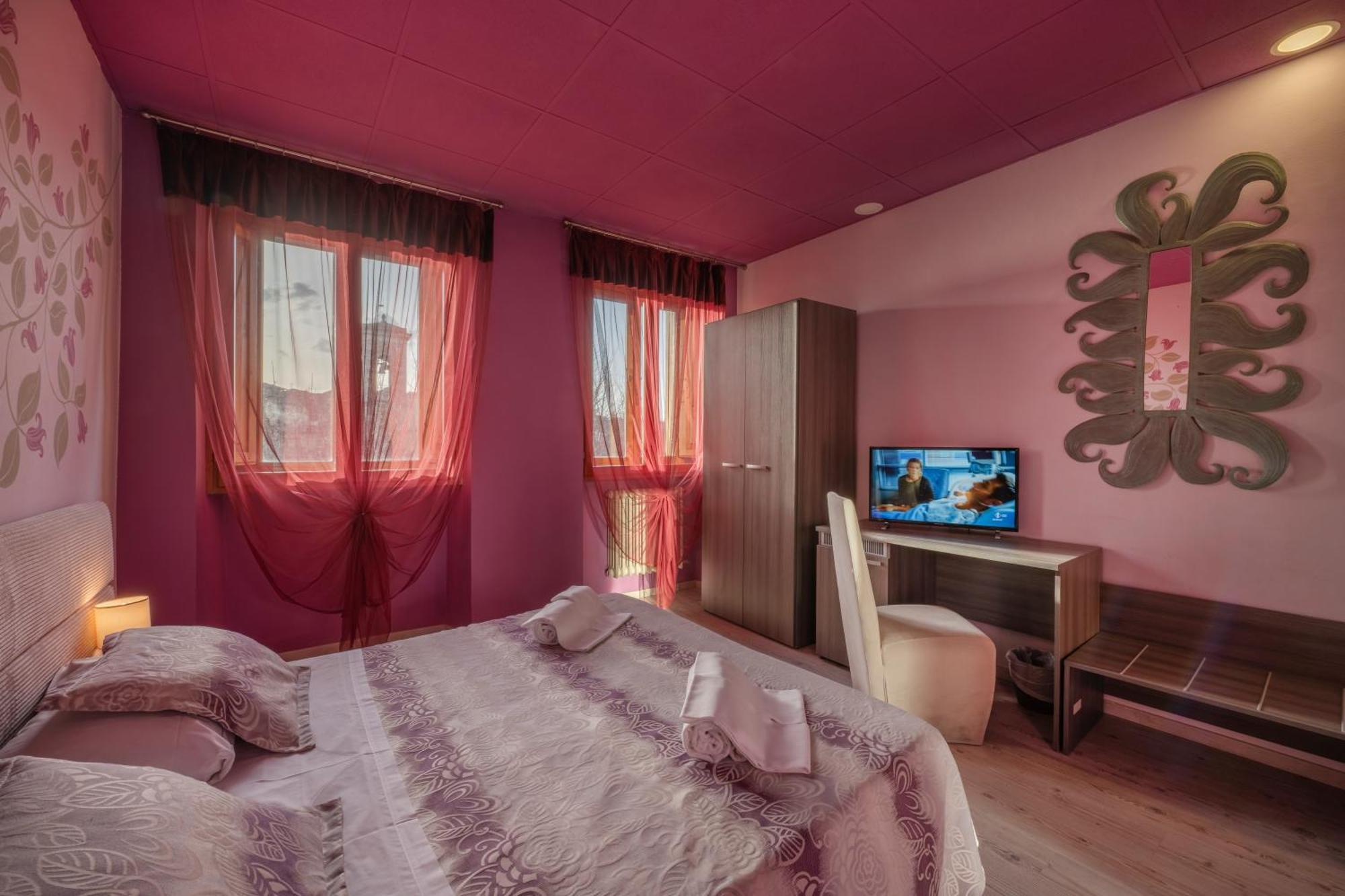 Hotel Palazzo Renieri - 3Stelle S Colle Val D'Elsa Εξωτερικό φωτογραφία